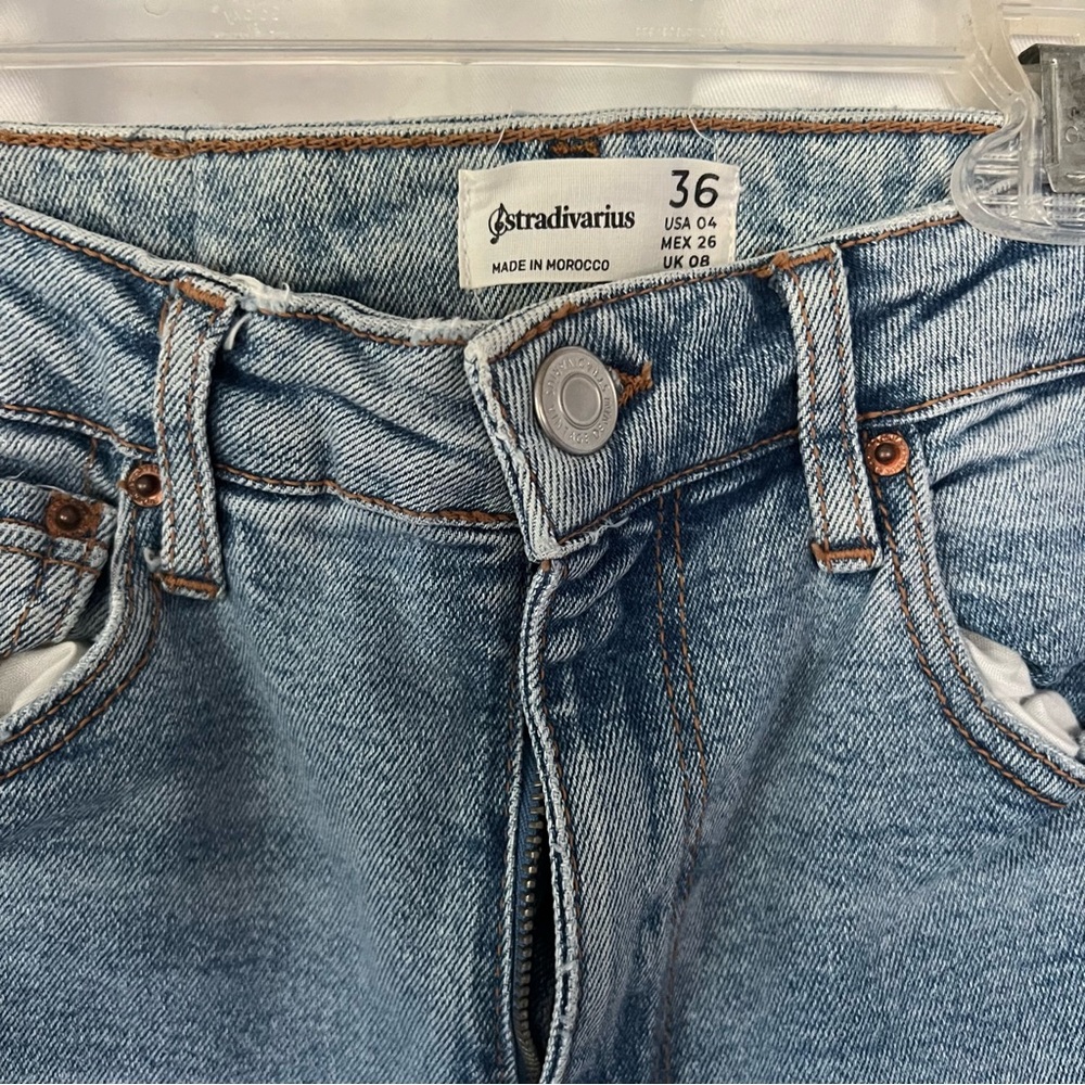 🔴Jeans - Picture 3 of 5